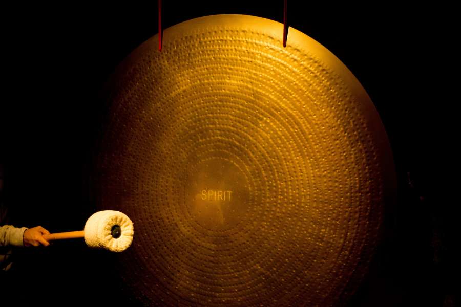 How To Enjoy A Gong Bath: 5 Tips For The Best Experience