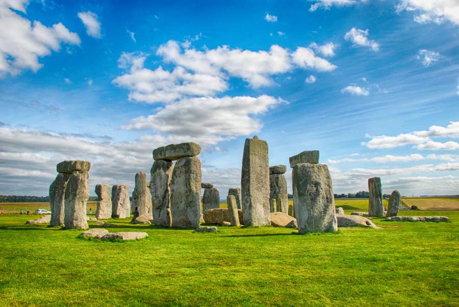 Book Review: The Elongated Skulls of Stonehenge – Maria Wheatley